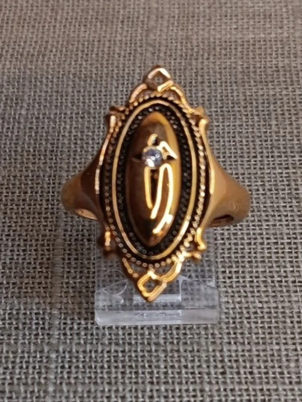 Avon adjustable cross